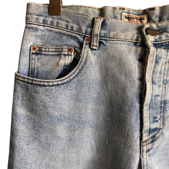 Vintage GUESS JEANS USA Men’s Size 31 Distressed Light Wash Button Fly - Picture 5 of 16